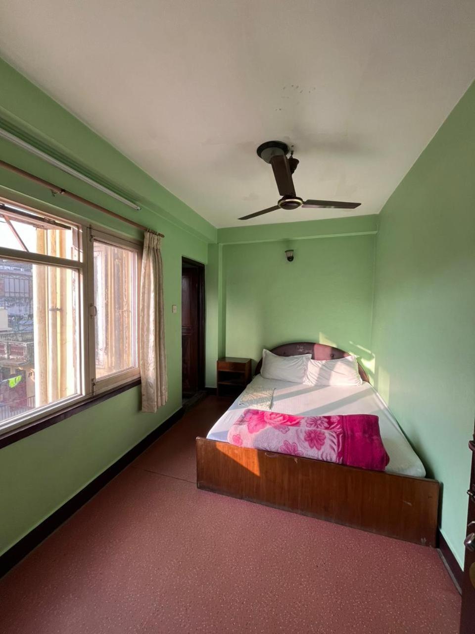 Hotel Sweet Dreams Thamel Kathmandu Ngoại thất bức ảnh